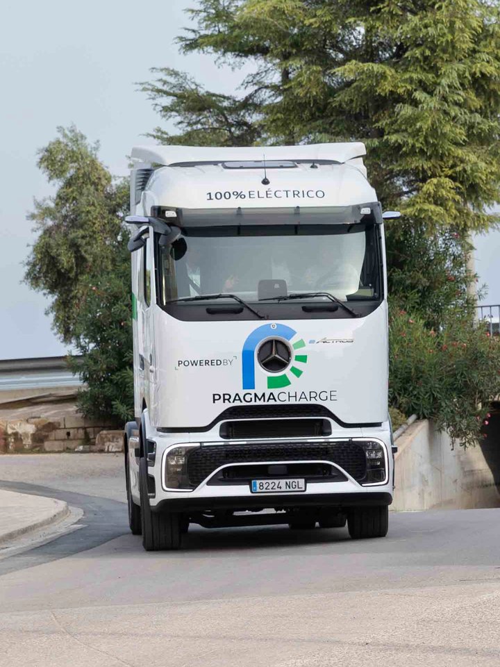 PragmaCharge Truck